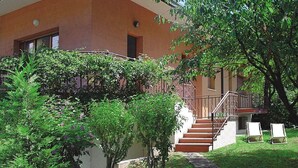 Exterior - Spacious Three-room Apartment on the Ground Floor With Garden by Beahost Rentals (Lignano Sabbiadoro)