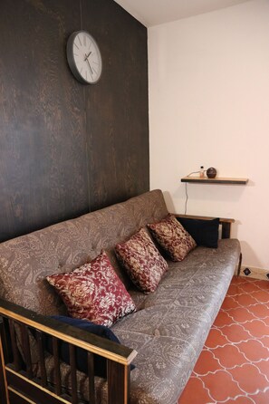 Apartment, 2 Schlafzimmer, Raucher, Stadtblick | Wohnbereich