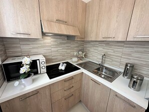 Departamento, 2 habitaciones, vista al jardín | Interior