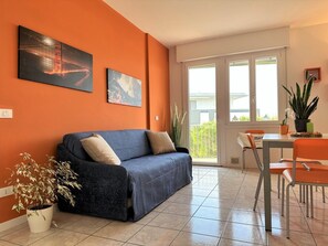 Apartamento, 2 habitaciones, balcón | Sala de estar
