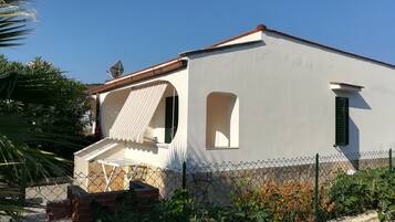 Villa, 2 Bedrooms, Smoking, Balcony | View from property