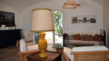 Villa, 3 Schlafzimmer, Terrasse, Gartenblick | Wohnzimmer