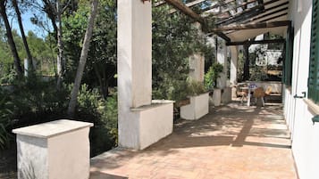 Villa, 3 Bedrooms, Patio, Garden View | Terrace/patio