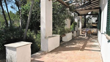 Villa, 3 Bedrooms, Patio, Garden View | Terrace/patio