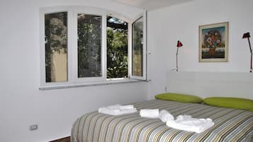 Villa, 3 Schlafzimmer, Terrasse, Gartenblick | 3 Schlafzimmer
