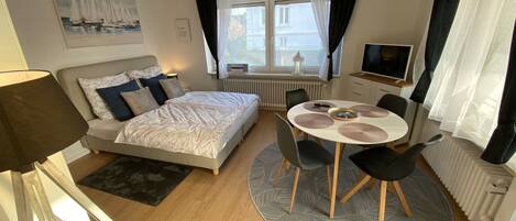 2 bedrooms, desk, free WiFi