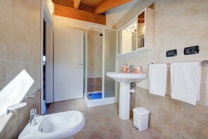 Appartement Familial, plusieurs chambres, 2 salles de bains (Penthouse The Magnifique View) | Salle de bain