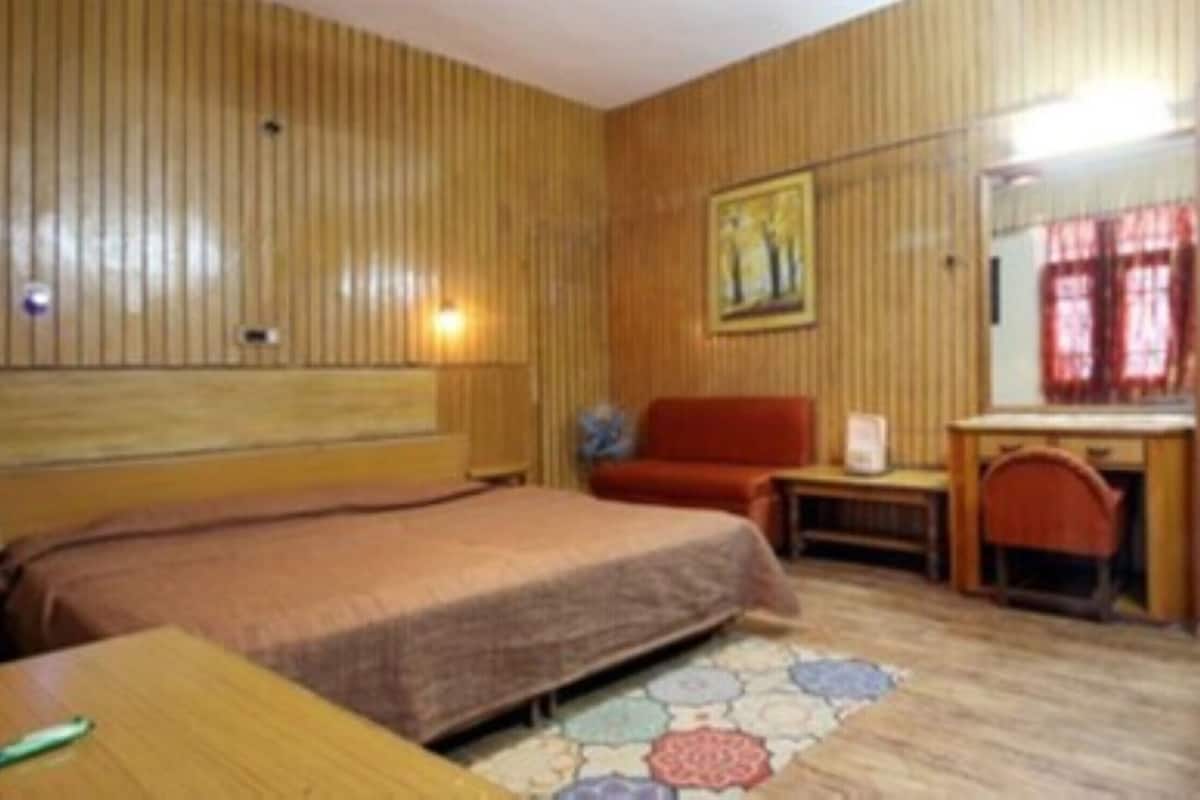 Deluxe-Doppelzimmer, Mehrere Betten | Bettwäsche aus ägyptischer Baumwolle, hochwertige Bettwaren