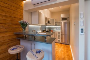 Kühlschrank, Mikrowelle, Geschirrspüler