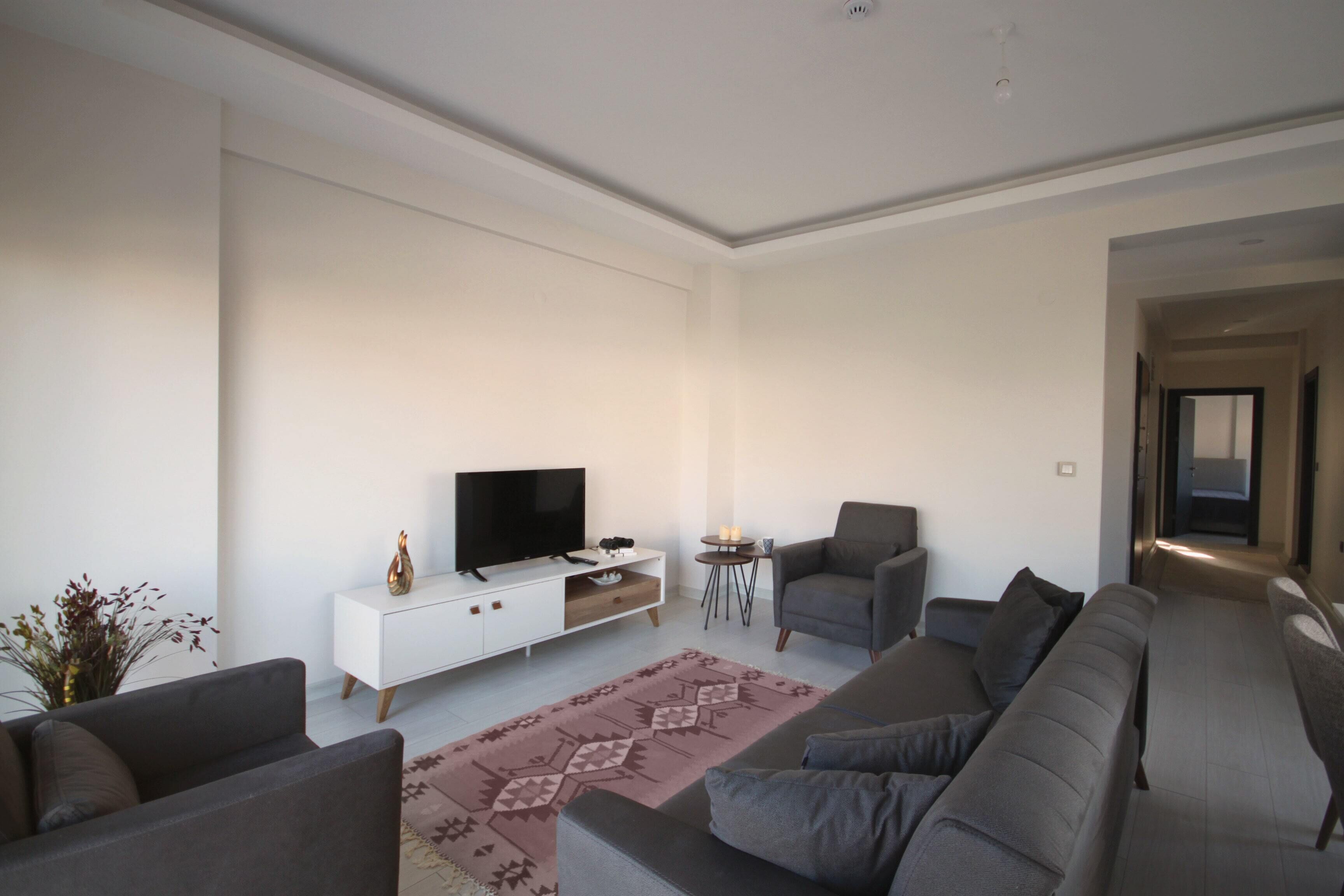 Central location 1bedroom apartment/ swimming pool