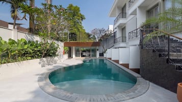 Udendørs pool