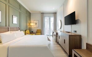 Minibar, desk, free WiFi, bed sheets - Artotel Casa Hang Tuah (Jakarta)