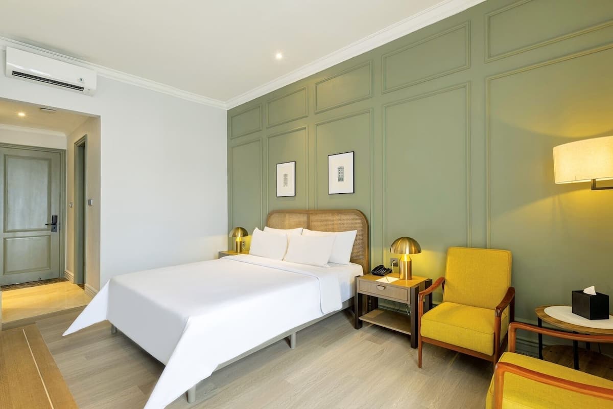 1 bedroom, minibar, desk, free WiFi