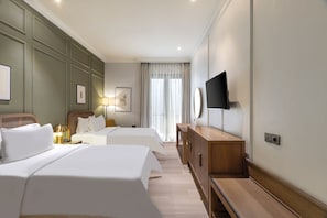 1 bedroom, minibar, desk, free WiFi