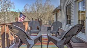 Maison, 4 chambres | Balcon