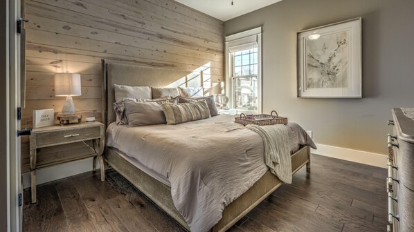 House, 3 Bedrooms | 3 bedrooms, bed sheets