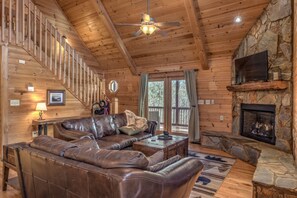 House, 3 Bedrooms | Living room | 43-inch TV with digital channels - Little Bear Lodge by Escape to Blue Ridge (Blue Ridge)