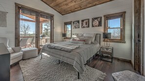 Room - Sunrise Haven by Escape to Blue Ridge (Mineral Bluff)