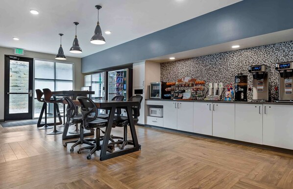 Free daily on-the-go breakfast - Extended Stay America Premier Suites - Augusta (Augusta)