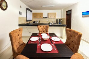 Dining - Homes By Della - Kilimani (Nairobi)