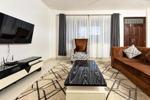 公寓, 2 間臥室 | 起居區 | 平面電視