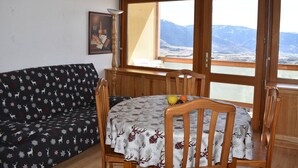 Interior - Apartment with panoramic view - 2 guests (Font-Romeu-Odeillo-Via)