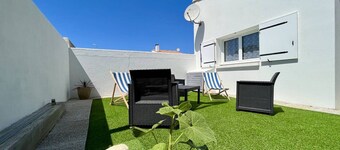 House with Garden and Terrace near the Beach