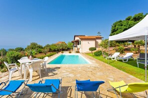 Standard House, Multiple Bedrooms, 2 Bathrooms, Mountainside (Villa Milizie) | Pool | Seasonal outdoor pool - Villa Milizie (Scicli)
