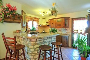 Bar (in der Unterkunft)