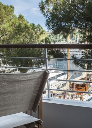 Premium bedding, Select Comfort beds, in-room safe, blackout curtains - Boutique Hôtel Miramar (Monaco)