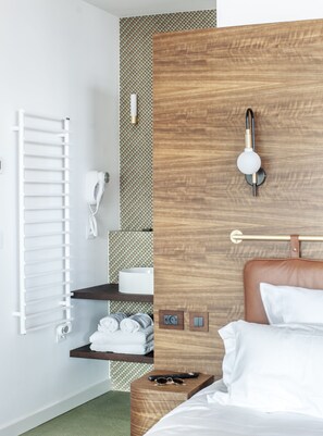 Estudio, vista al mar | Ropa de cama de alta calidad y camas Select Comfort 