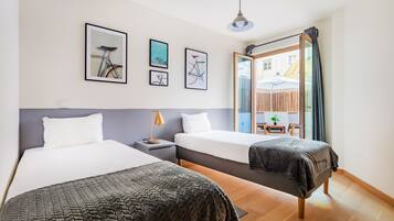 Apartment, 2 Bedrooms, Terrace | 2 bedrooms, travel cot, free WiFi, bed sheets