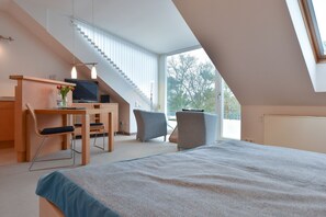 1 chambre, fer et planche à repasser, lit parapluie, Wi-Fi gratuit