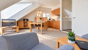 Unclassified image, 5 of 15, button - House Ardenne 07 - perfect beach location with balcony and Baltic Sea view (Heringsdorf (Seebad))
