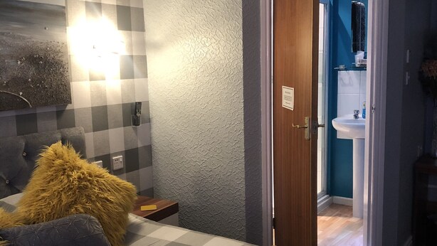 Unclassified image, 1 of 30, button - Springfield Hotel (Blackpool)