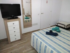 1 bedroom, in-room safe, iron/ironing board, free WiFi - Apartment Laila, Seville (Alcalá de Guadaíra)