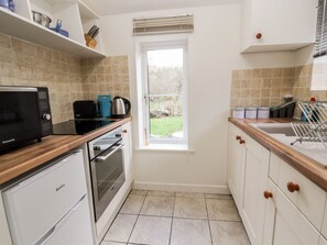 Cottage | Interior - Little Pandy Cottage (Mold)