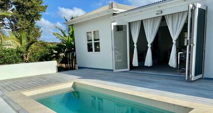 Modern 3bed House in the Heart of Swetes Village