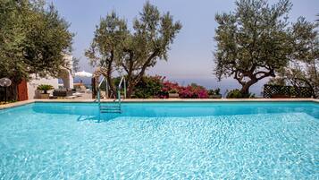 Piscina all'aperto