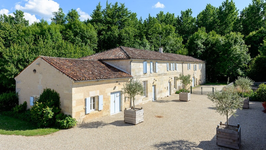 孔雀 - Nénuphar館