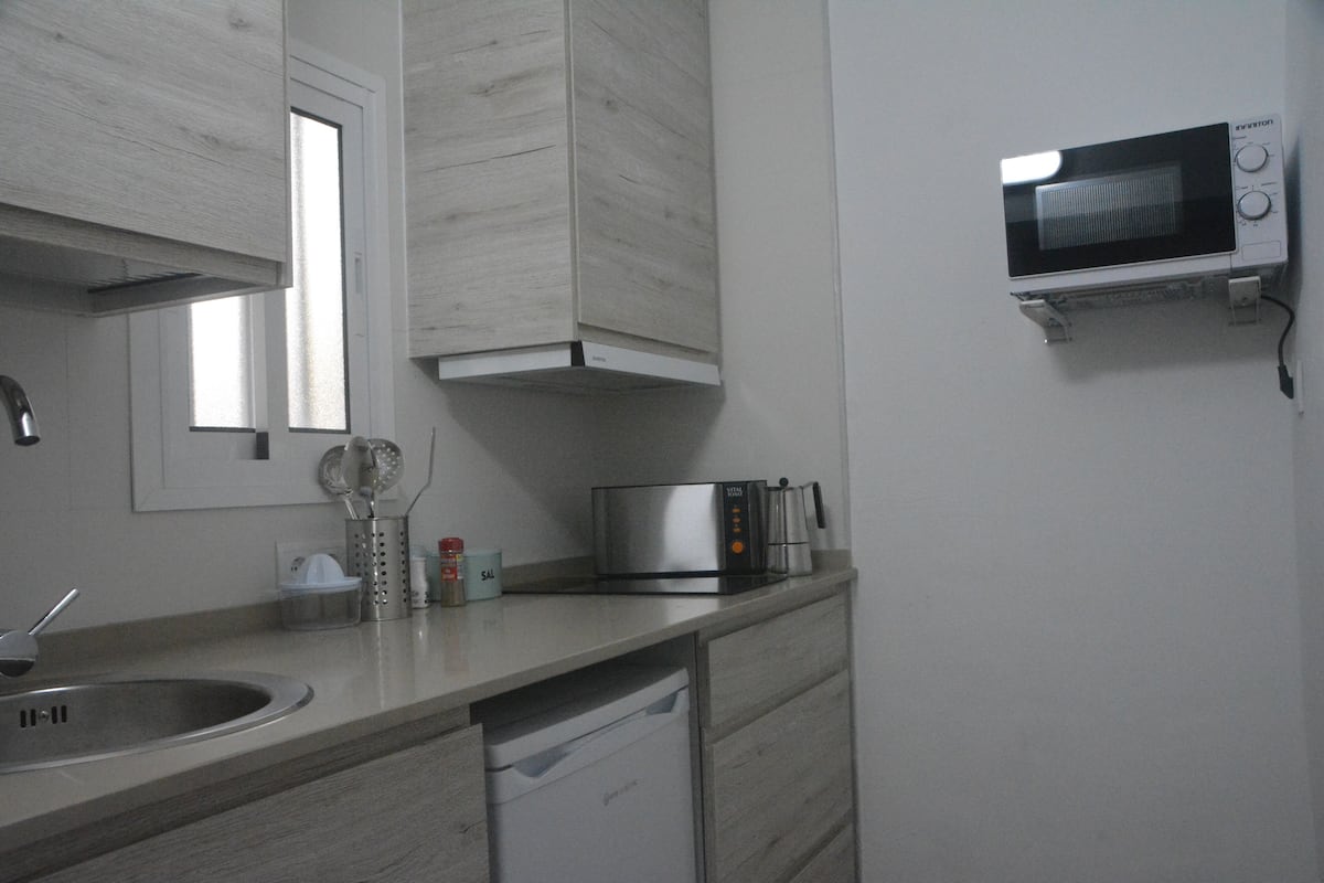 Suite estudio Deluxe, 1 cama doble | Cocina privada