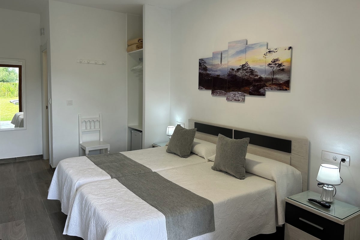 Habitación doble superior, terraza, vistas al jardín | Minibar, wifi gratis, ropa de cama