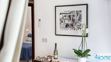 1 Schlafzimmer, BĂŒgeleisen/BĂŒgelbrett, kostenloses WLAN, BettwĂ€sche