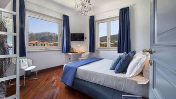 1 bedroom, in-room safe, iron/ironing board, WiFi (free)