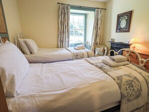 Casa de campo | 3 habitaciones, decoración personalizada y muebles diferentes 
