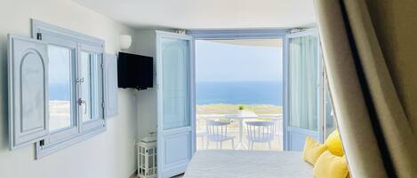 2 bedrooms, in-room safe, iron/ironing board, WiFi