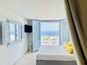 2 bedrooms, in-room safe, iron/ironing board, WiFi