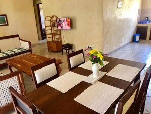 Restaurant - Flametree Beach Homes (Diani Beach)
