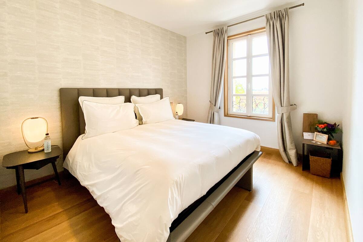 Kamar Double Comfort | Seprai premium, selimut bulu angsa, dan tempat tidur Select Comfort
