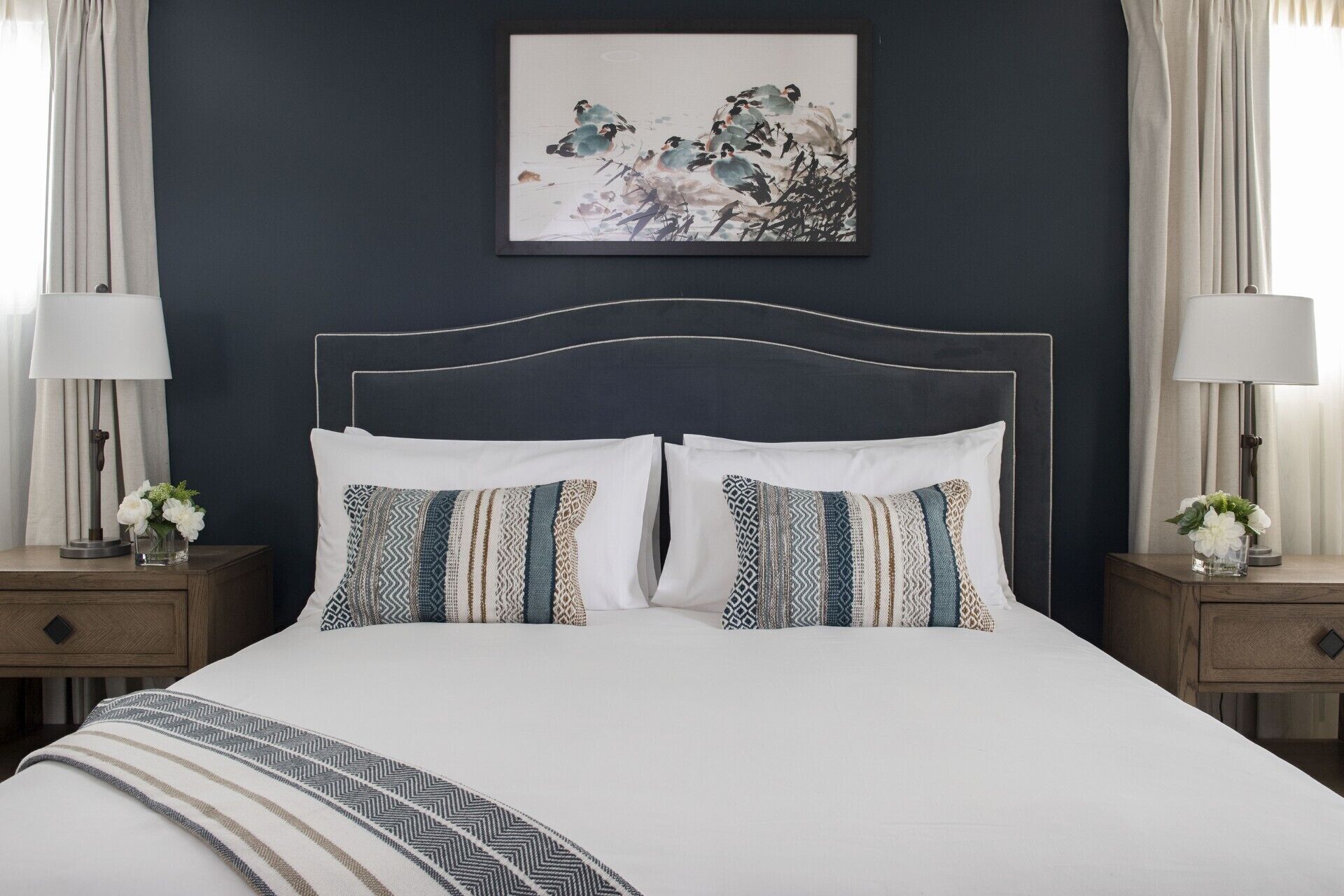 Luksussuite, 1 kingsize-seng med sovesofa | Allergitestet sengetøy, senger med overmadrass og strykejern/-brett